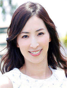 苍井空在厨房被吸奶头电影